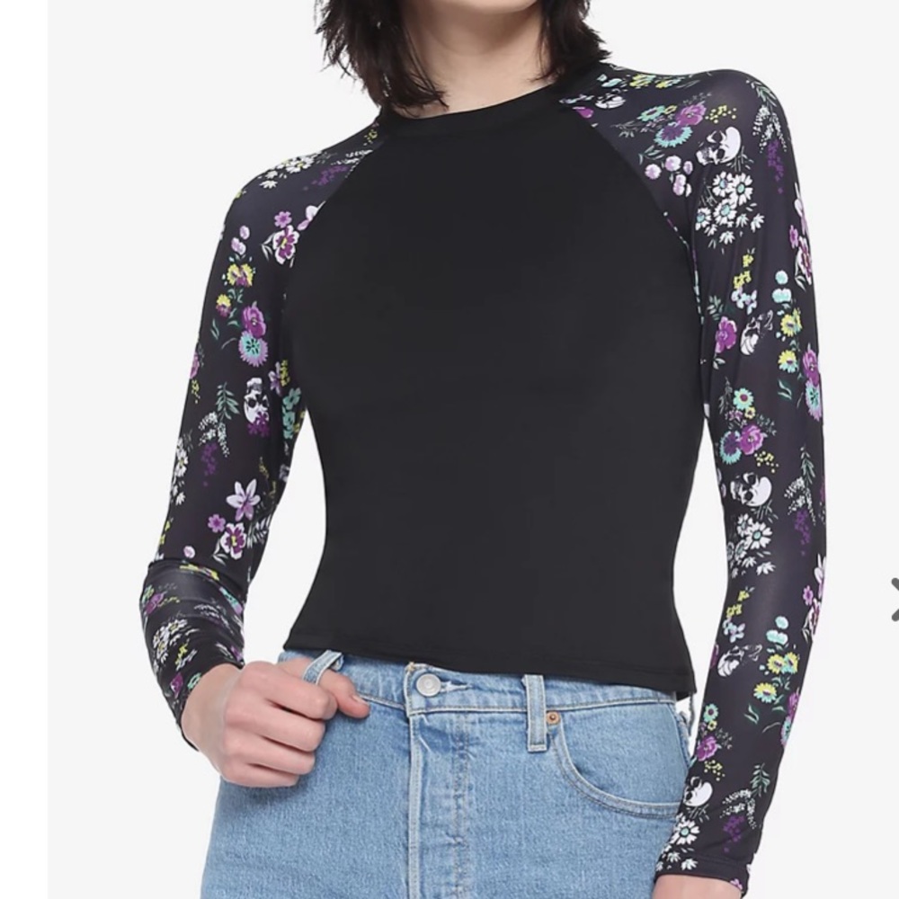 Dark Floral Rash Guard Hot Topic - Picture 2 of 4